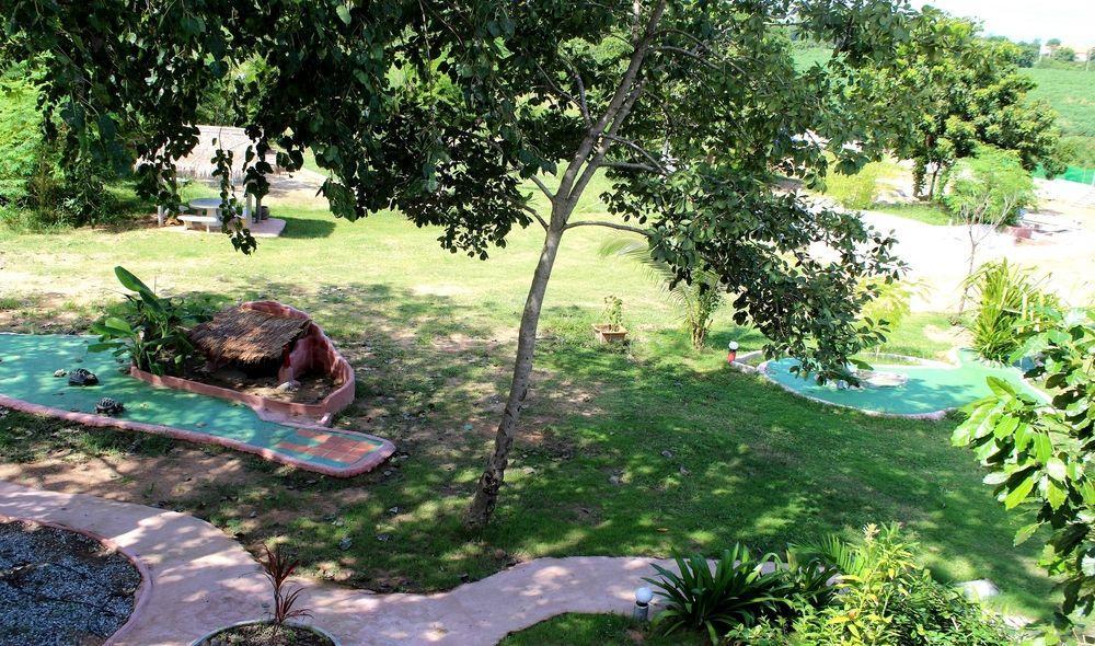 Mirabel Club Resort Jomtien Beach Εξωτερικό φωτογραφία