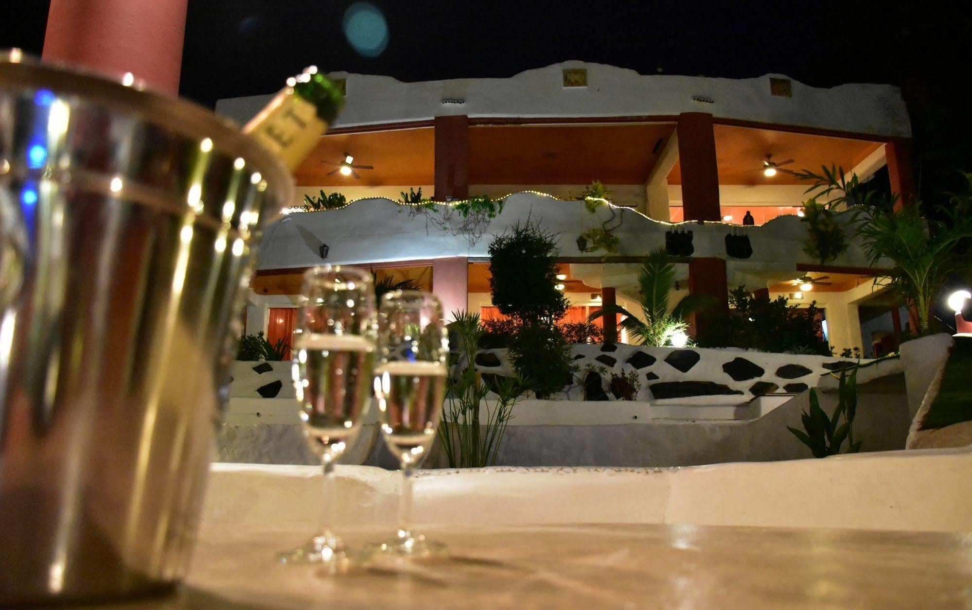 Mirabel Club Resort Jomtien Beach Εξωτερικό φωτογραφία